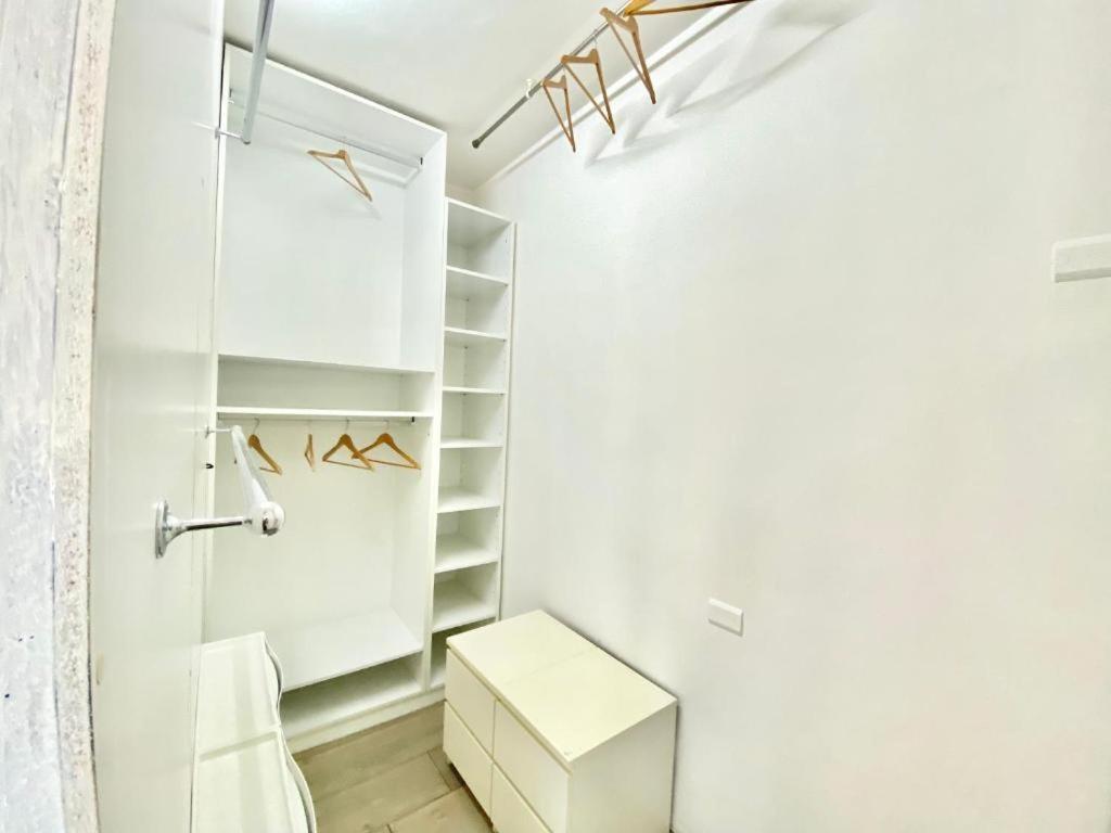 Bocconi Home, Moderno Con 2 Bagni E 2 Da Letto Milan
