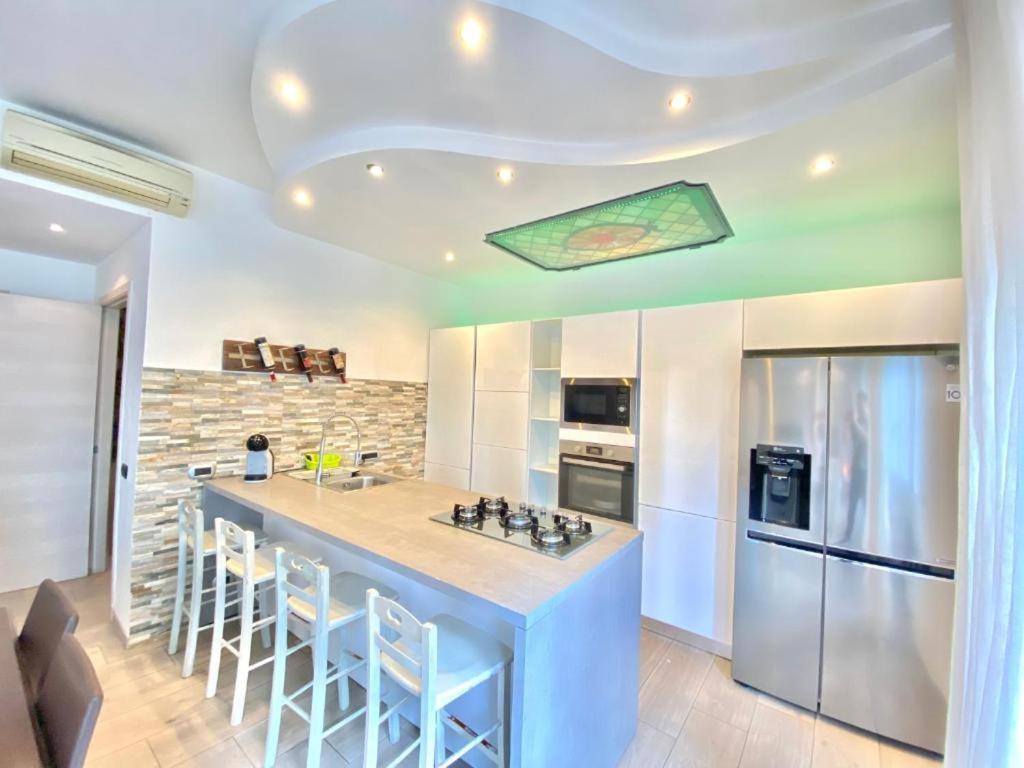 Bocconi Home, Moderno Con 2 Bagni E 2 Da Letto Appartement Milan