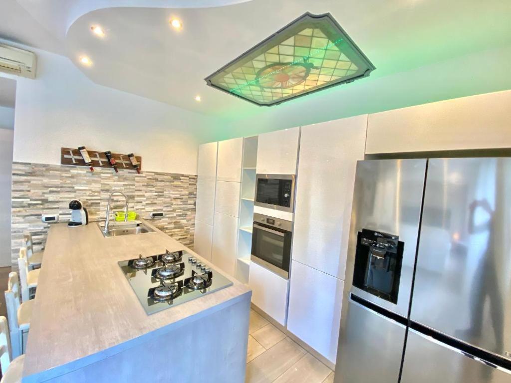 Bocconi Home, Moderno Con 2 Bagni E 2 Da Letto * Milan